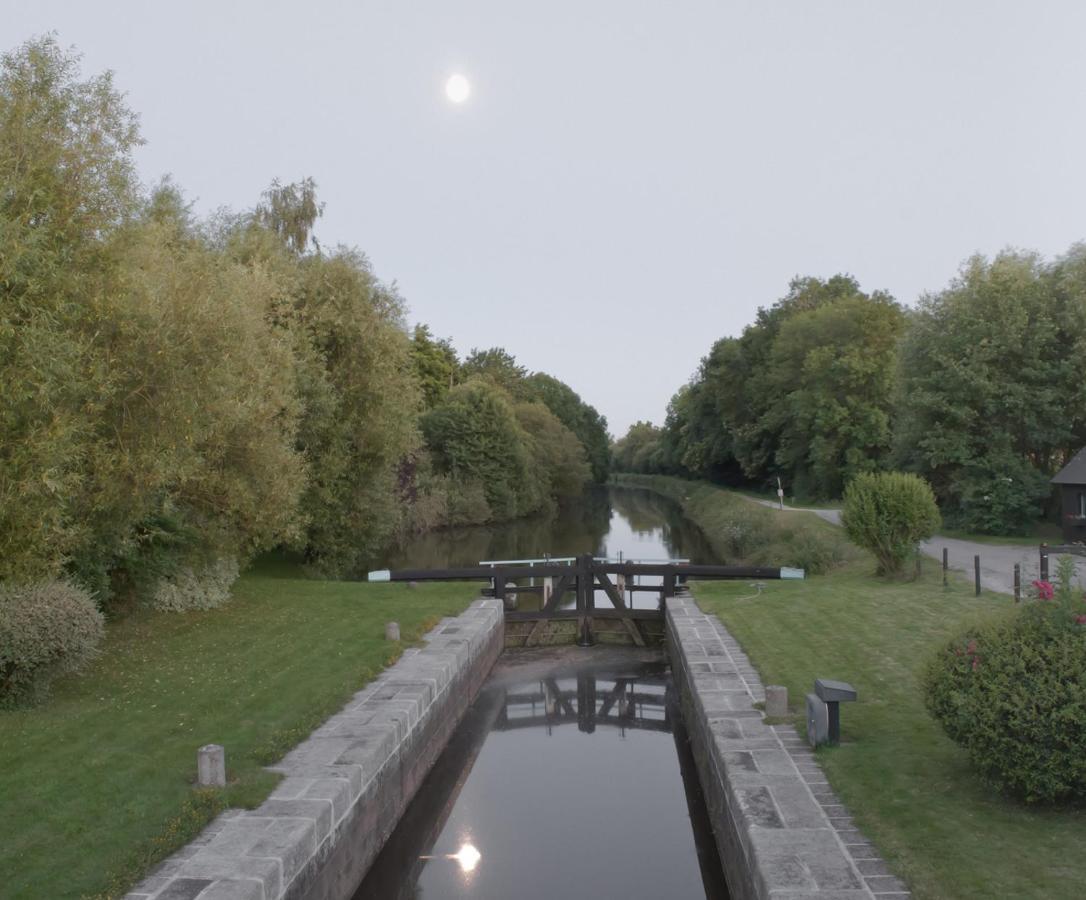 Bed and Breakfast Le Moulin Du Mottay Evran Экстерьер фото